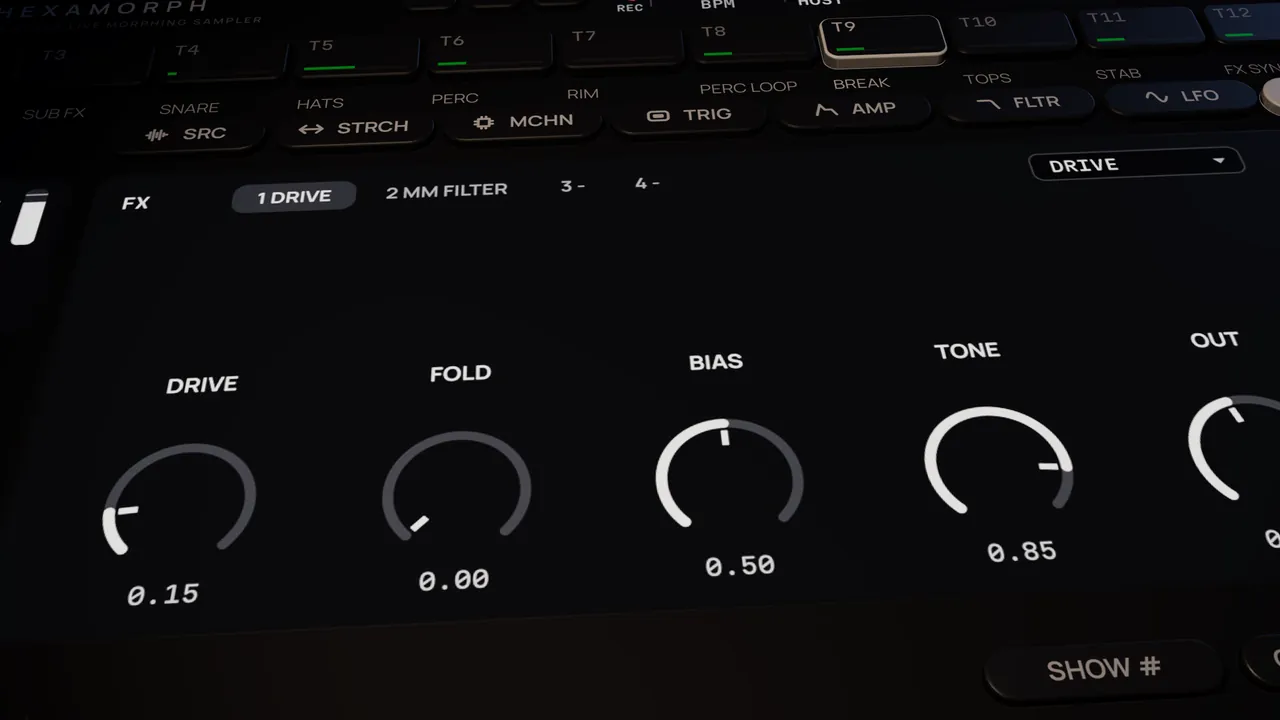 Drive, fold, bias and tone knobs on the FX page
